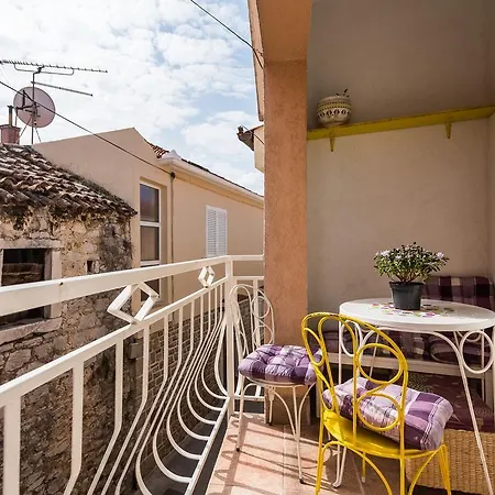 Apartment Chiara *