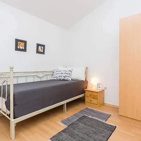Chiara Apartment *